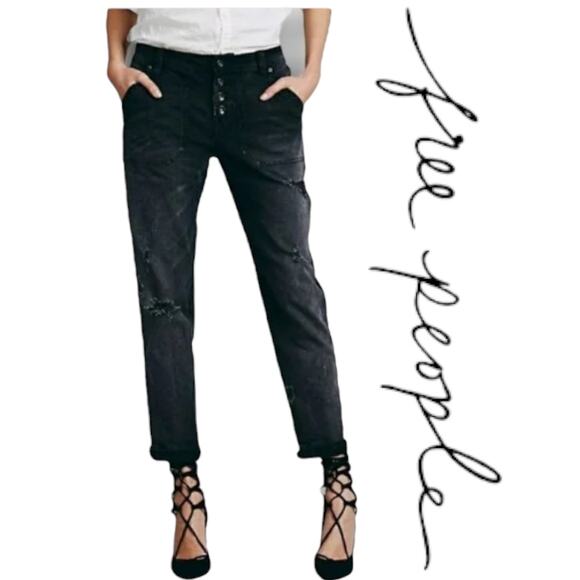 FREE PEOPLE MOUNTAINEER RELAXED JEAN DISTRESSED BLACK SIZE 4 - Picture 1 of 11